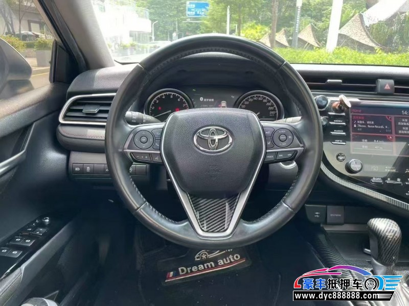 18年丰田凯美瑞轿车抵押车出售