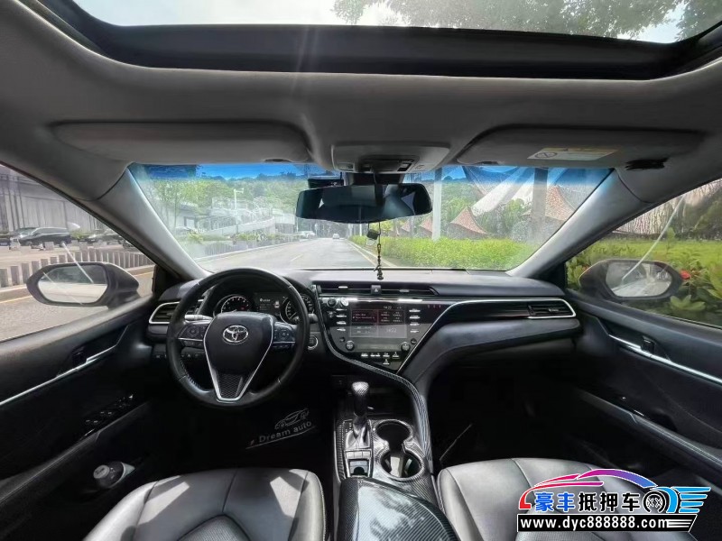 18年丰田凯美瑞轿车抵押车出售