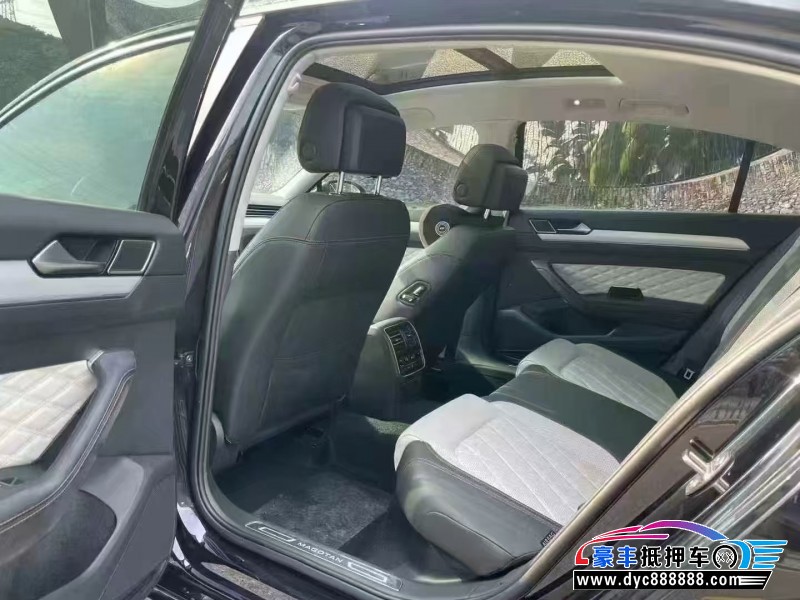 24年大众迈腾轿车抵押车出售