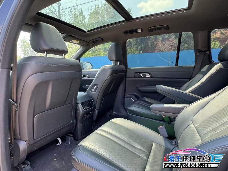 20年理想ONE轿车抵押车出售