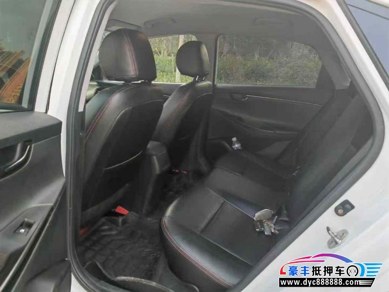 19年现代悦动轿车抵押车出售