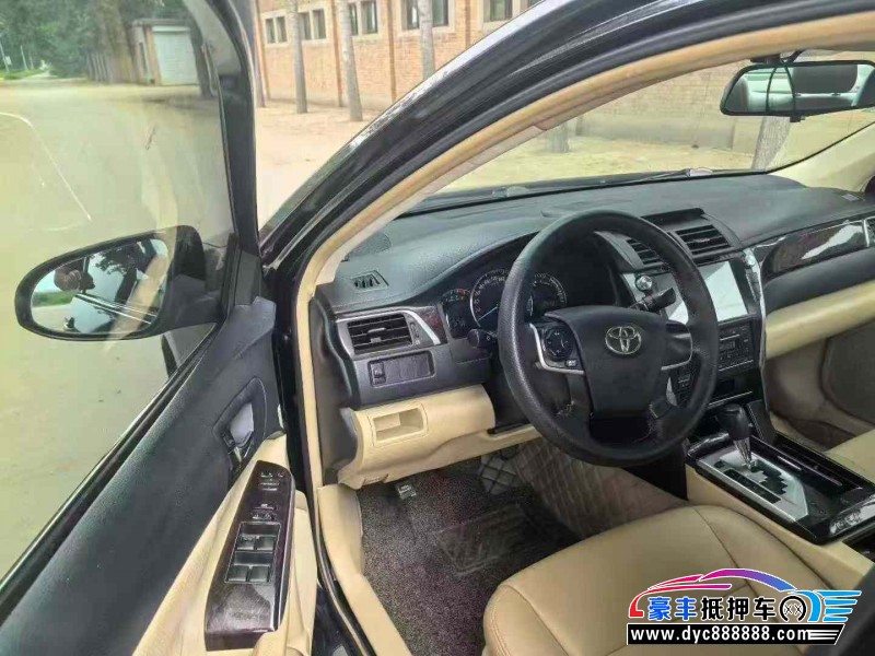 16年丰田凯美瑞轿车抵押车出售