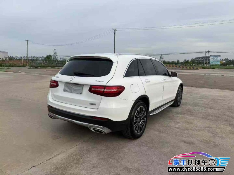 19年奔驰GLC轿车抵押车出售