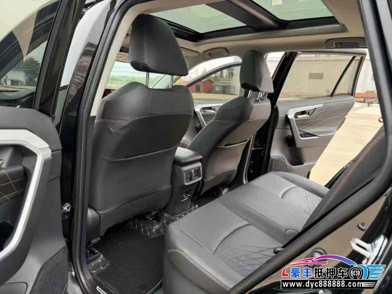 24年丰田RAV4轿车抵押车出售