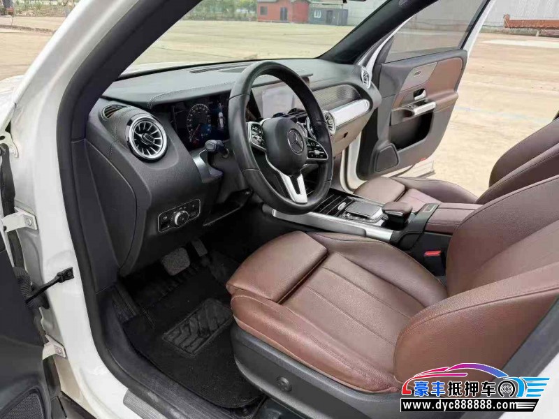 22年奔驰GLB轿车抵押车出售