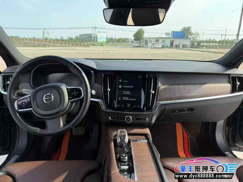 20年沃尔沃S90轿车抵押车出售