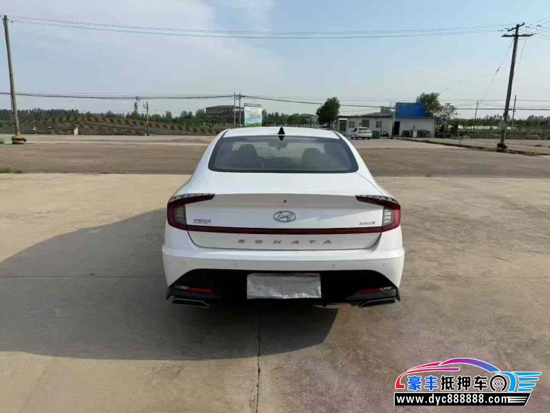21年现代索纳塔轿车抵押车出售