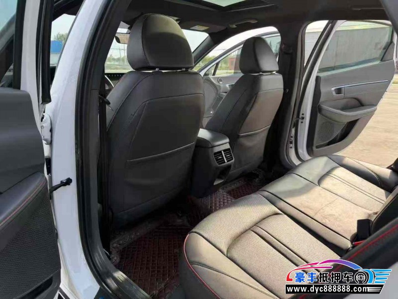 21年现代索纳塔轿车抵押车出售