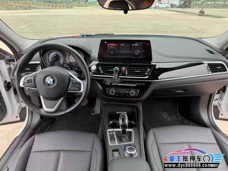 21年宝马1系轿车抵押车出售