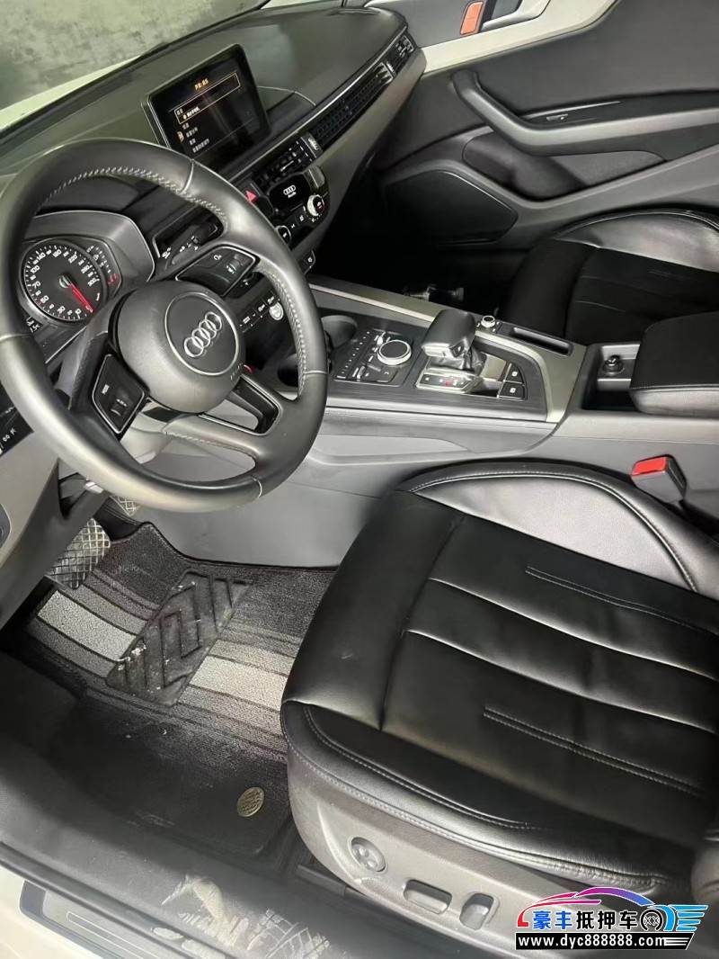 18年奥迪A4L轿车抵押车出售