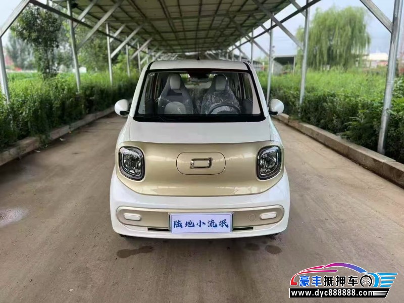 24年奔腾小马轿车抵押车出售