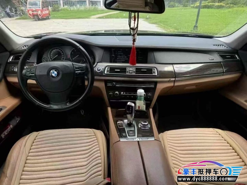 11年宝马7系轿车抵押车出售