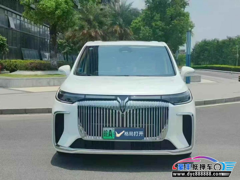 25年岚图梦想家轿车抵押车出售