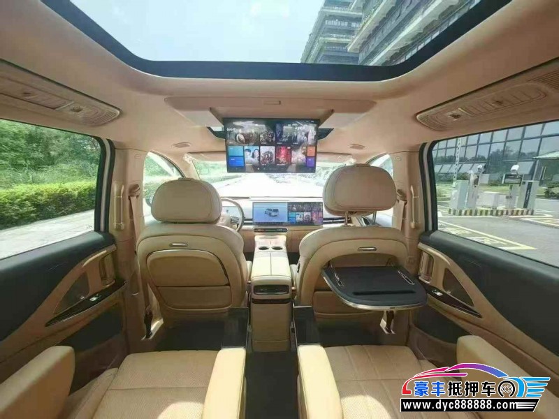 25年岚图梦想家轿车抵押车出售