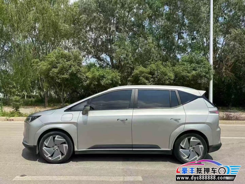 23年合创z03轿车抵押车出售