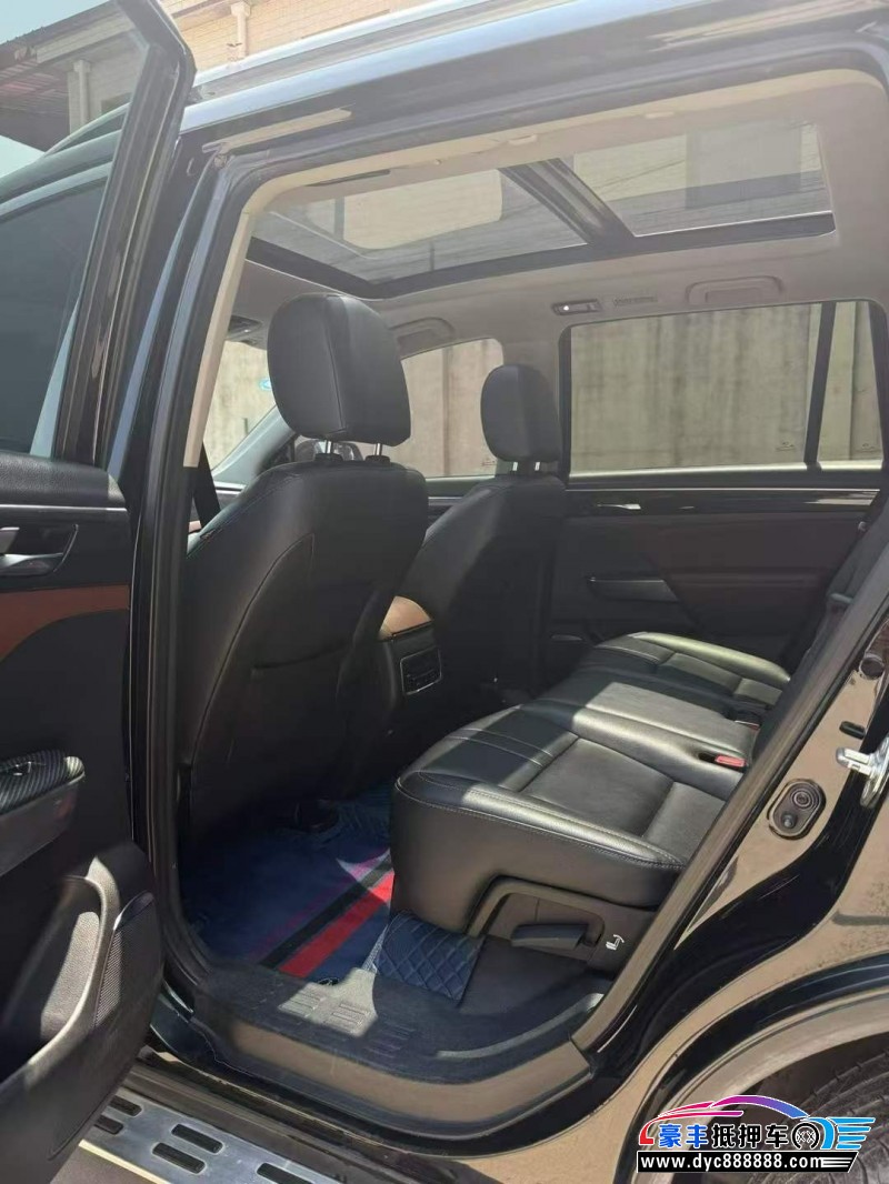 17年传祺GS8轿车抵押车出售