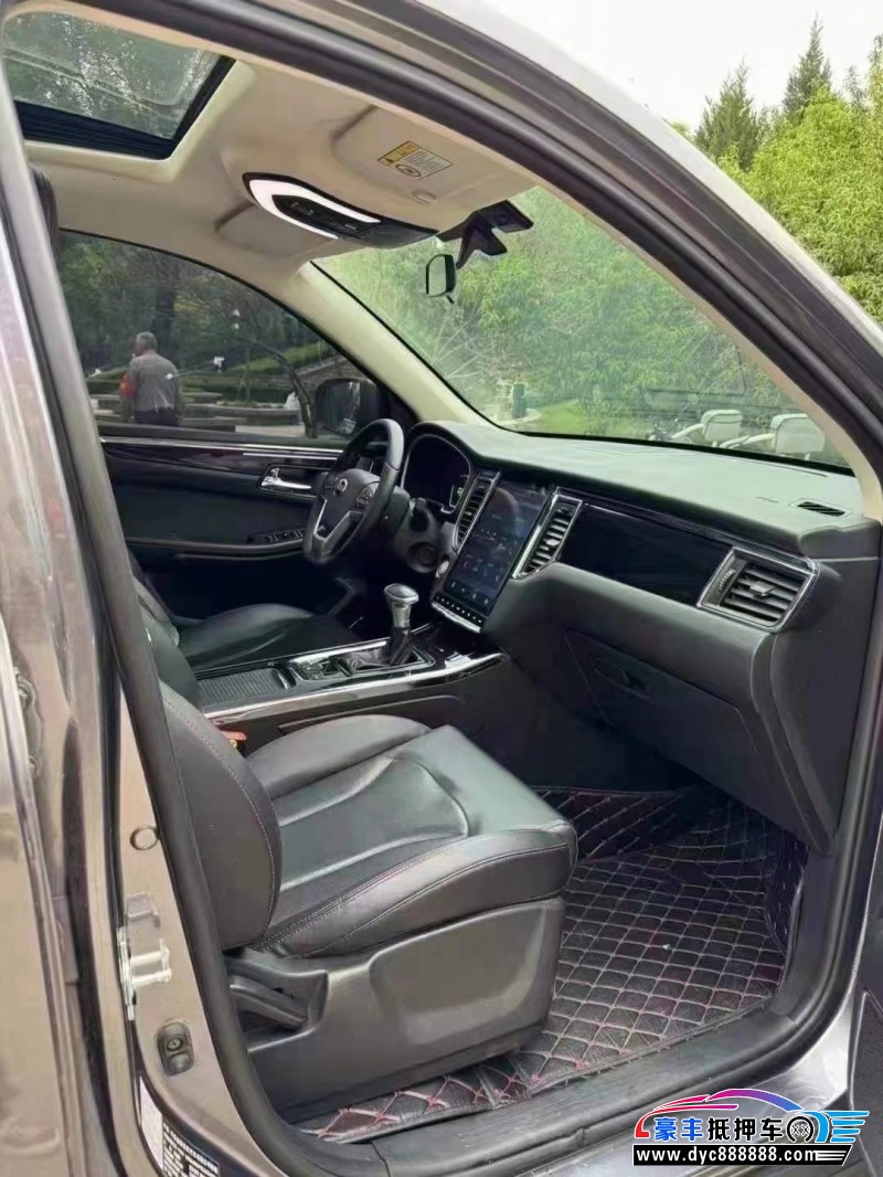 20年SWM斯威汽车G05轿车抵押车出售