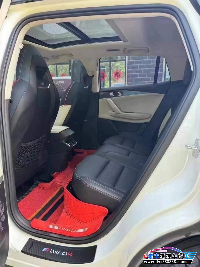 21年领克06轿车抵押车出售