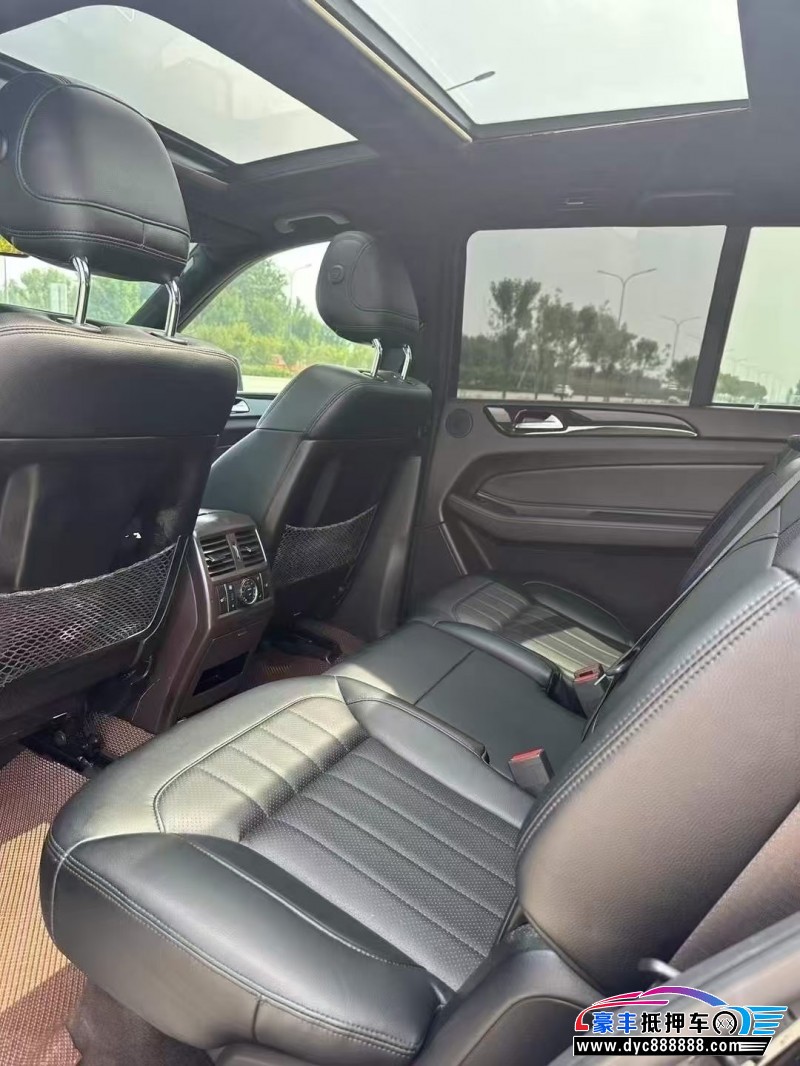 18年奔驰GLS轿车抵押车出售