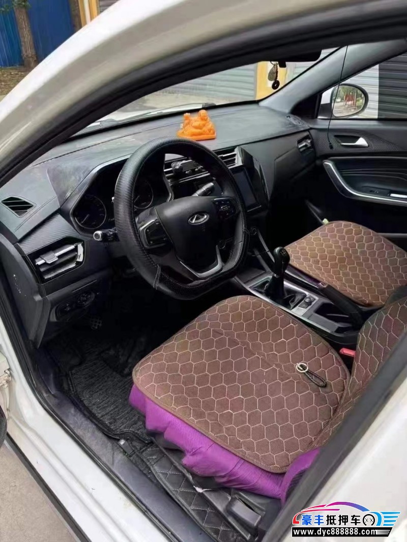 22年奇瑞瑞虎3x轿车抵押车出售