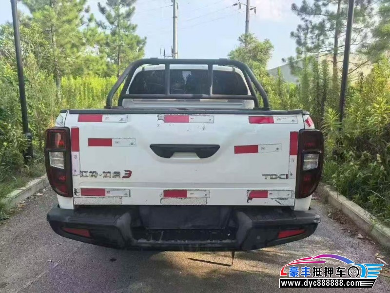 19年江铃域虎轿车抵押车出售