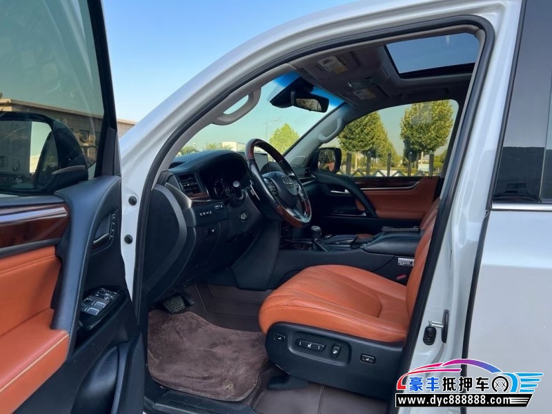 17年雷克萨斯LX轿车抵押车出售