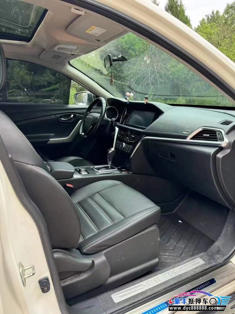 19年启辰T90轿车抵押车出售