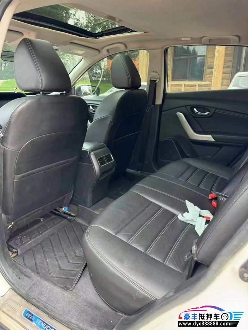 19年启辰T90轿车抵押车出售