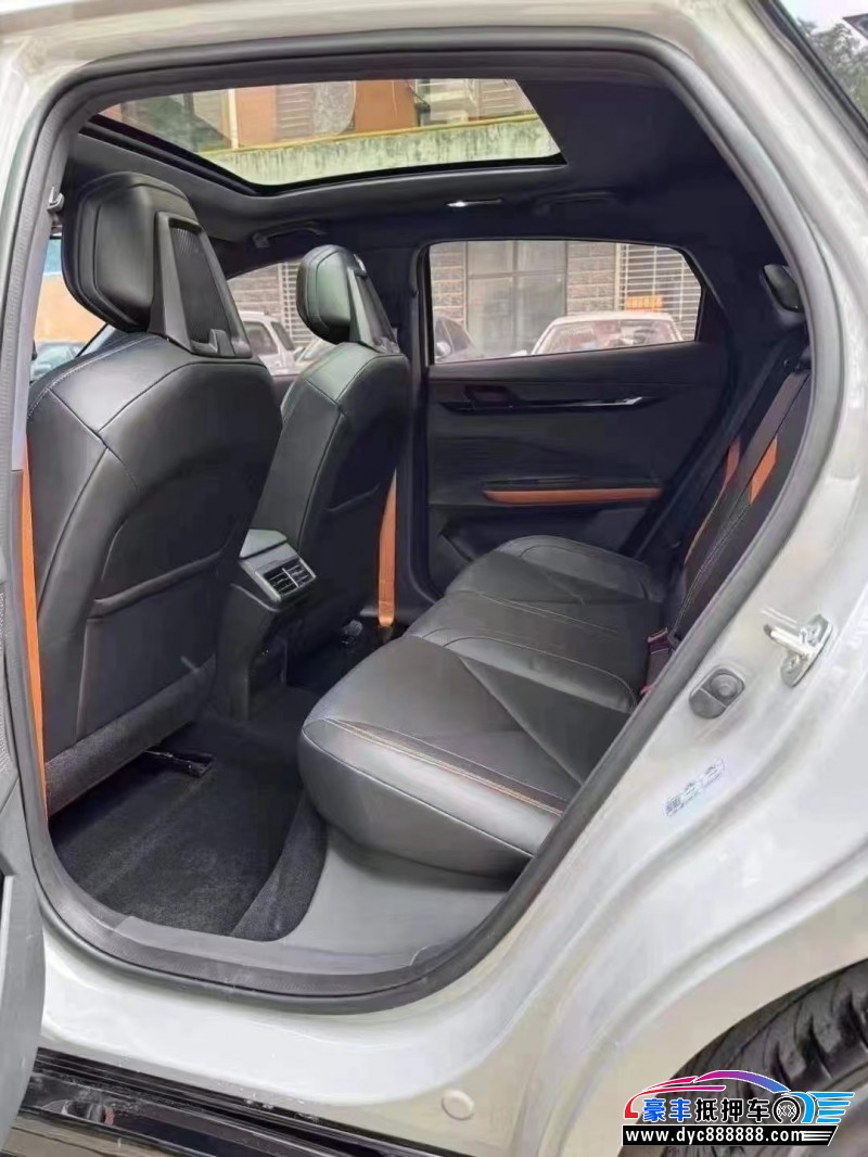 22年长安长安UNI轿车抵押车出售