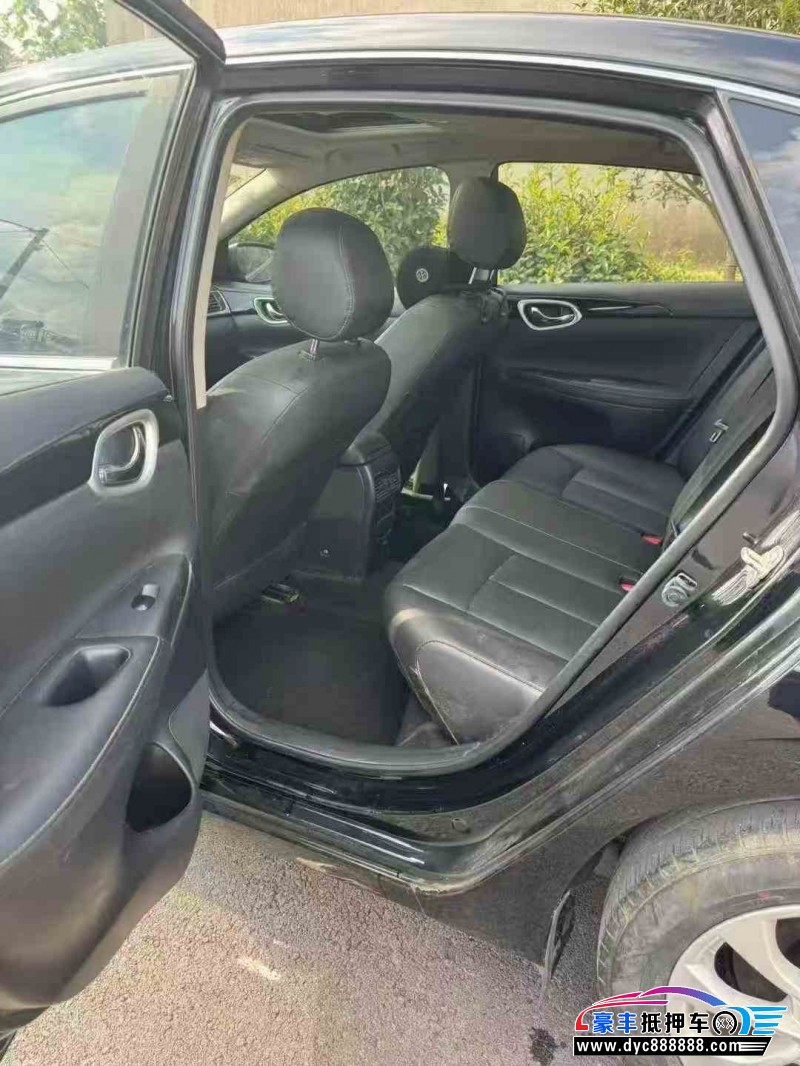 21年日产轩逸轿车抵押车出售