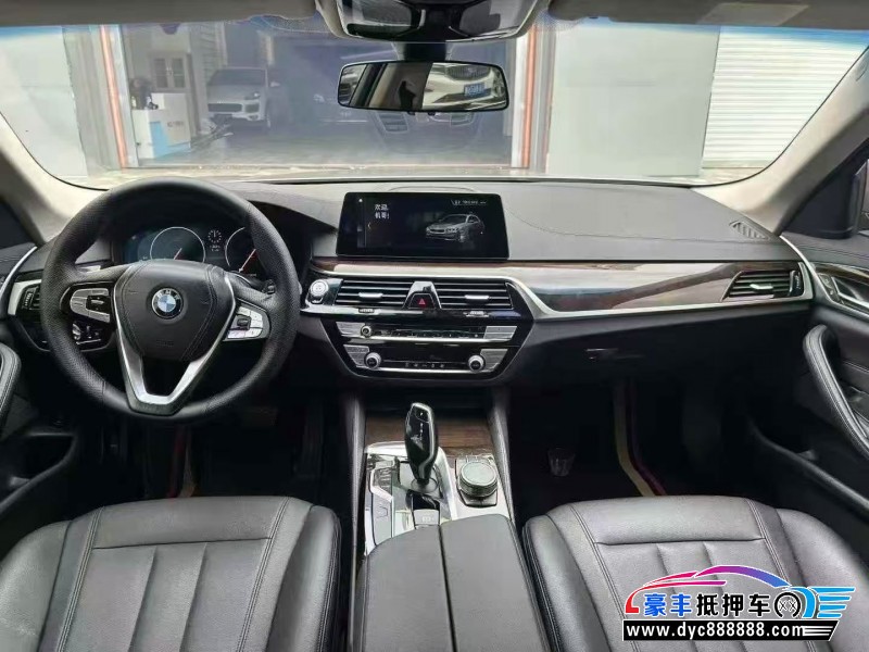 19年宝马5系轿车抵押车出售