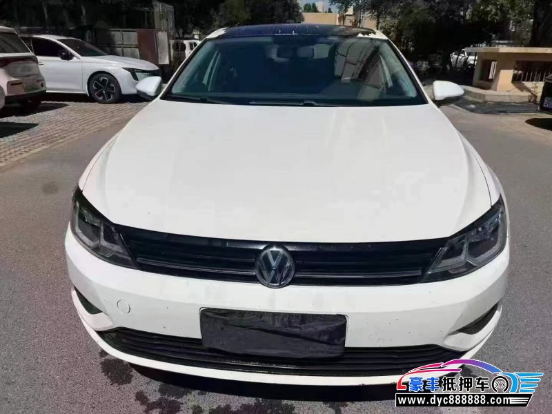 15年大众凌渡轿车抵押车出售