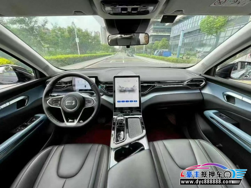 24年奔腾T90轿车抵押车出售