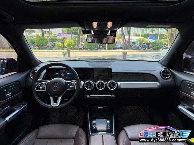 23年奔驰GLB轿车抵押车出售