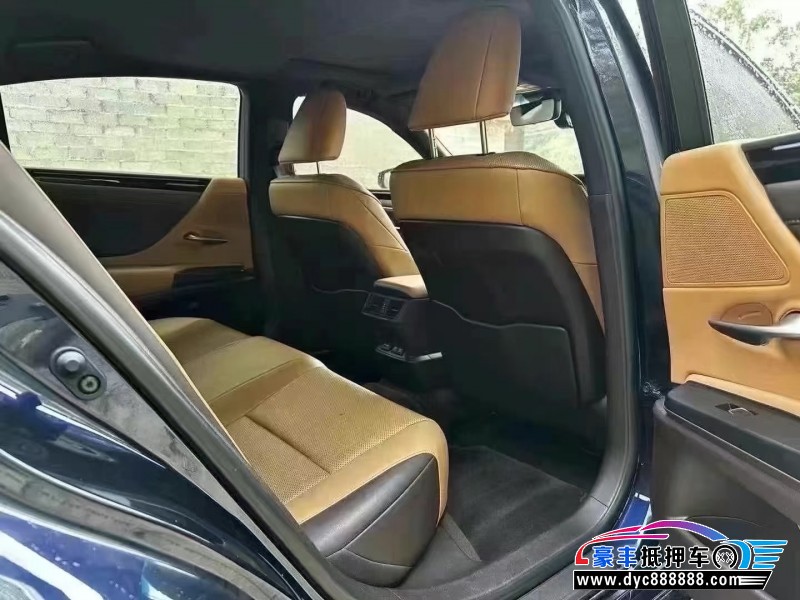 21年雷克萨斯ES轿车抵押车出售