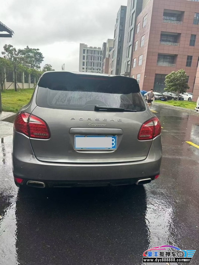 12年保时捷卡宴轿车抵押车出售