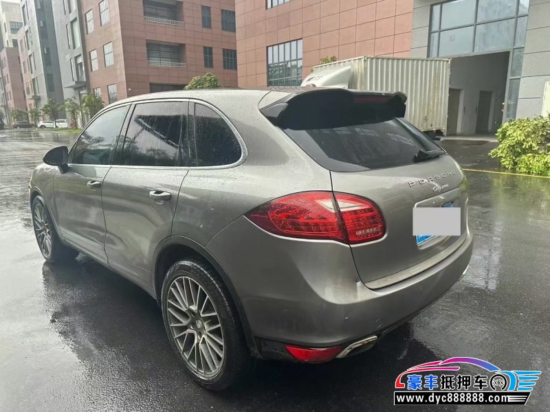 12年保时捷卡宴轿车抵押车出售