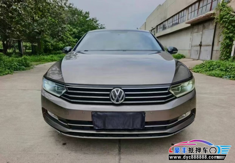 17年大众迈腾轿车抵押车出售