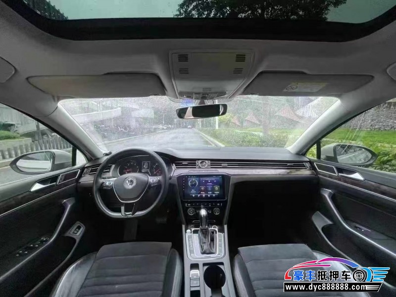 16年大众迈腾轿车抵押车出售