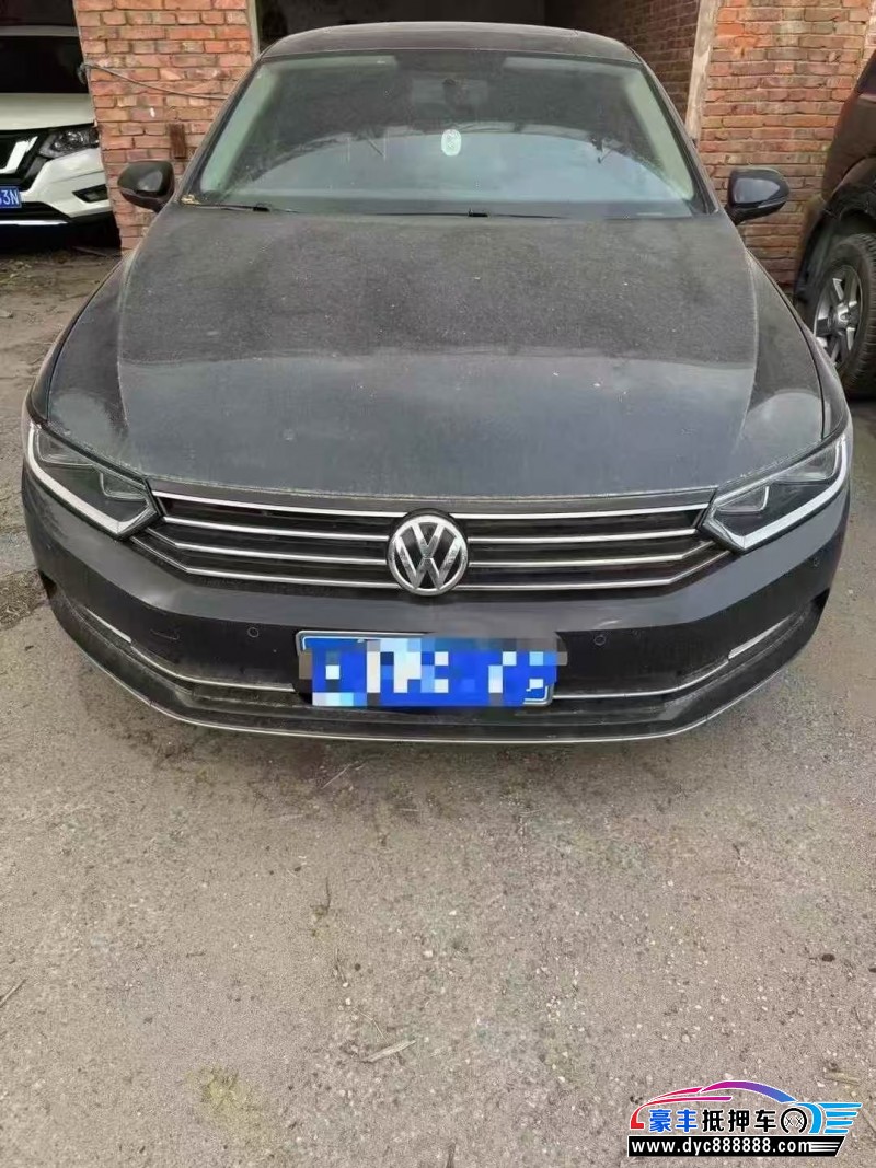 17年大众迈腾轿车抵押车出售
