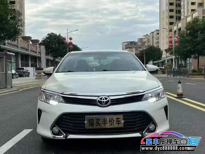 抵押车出售16年丰田凯美瑞轿车