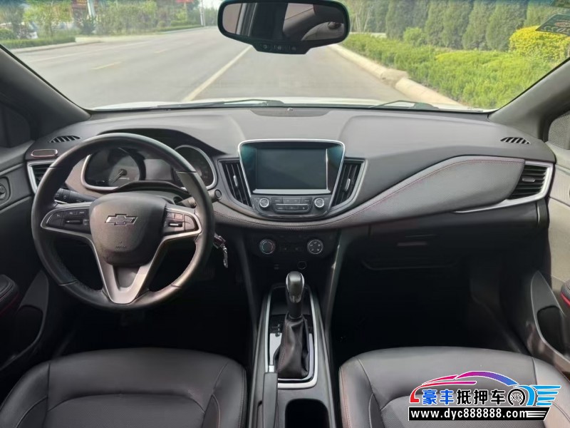 20年雪佛兰科鲁泽轿车抵押车出售