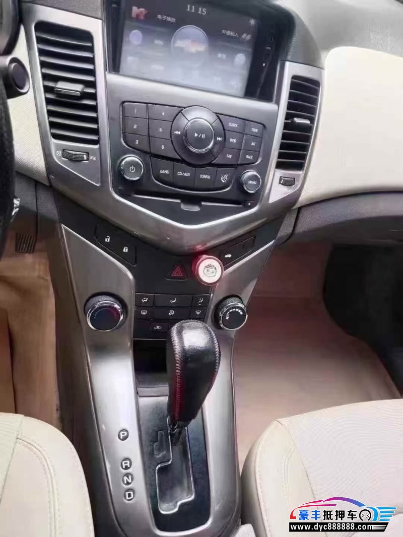 15年雪佛兰科鲁兹轿车抵押车出售