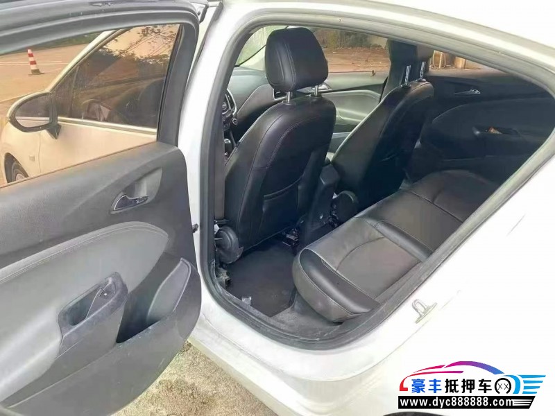 17年雪佛兰科鲁兹轿车抵押车出售