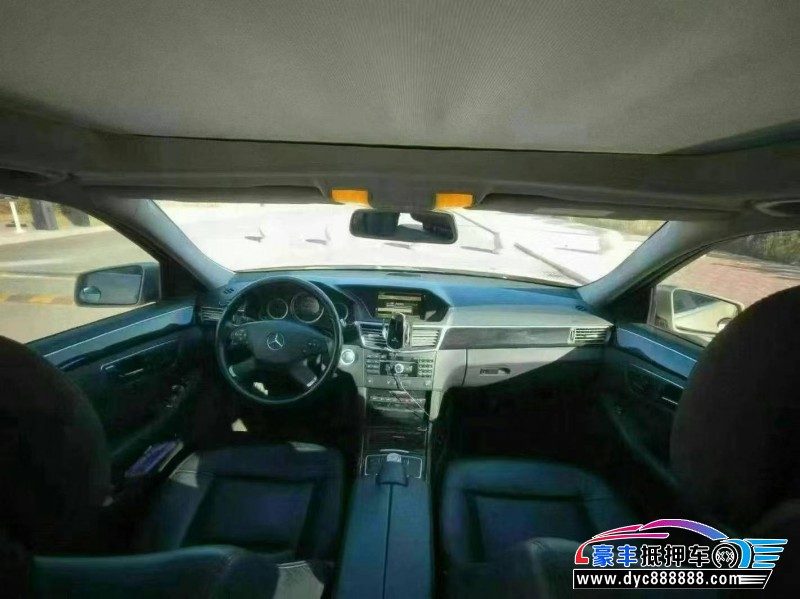 10年奔驰E轿车抵押车出售