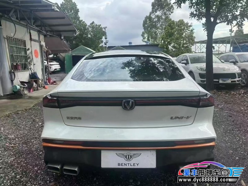 25年长安长安UNI轿车抵押车出售