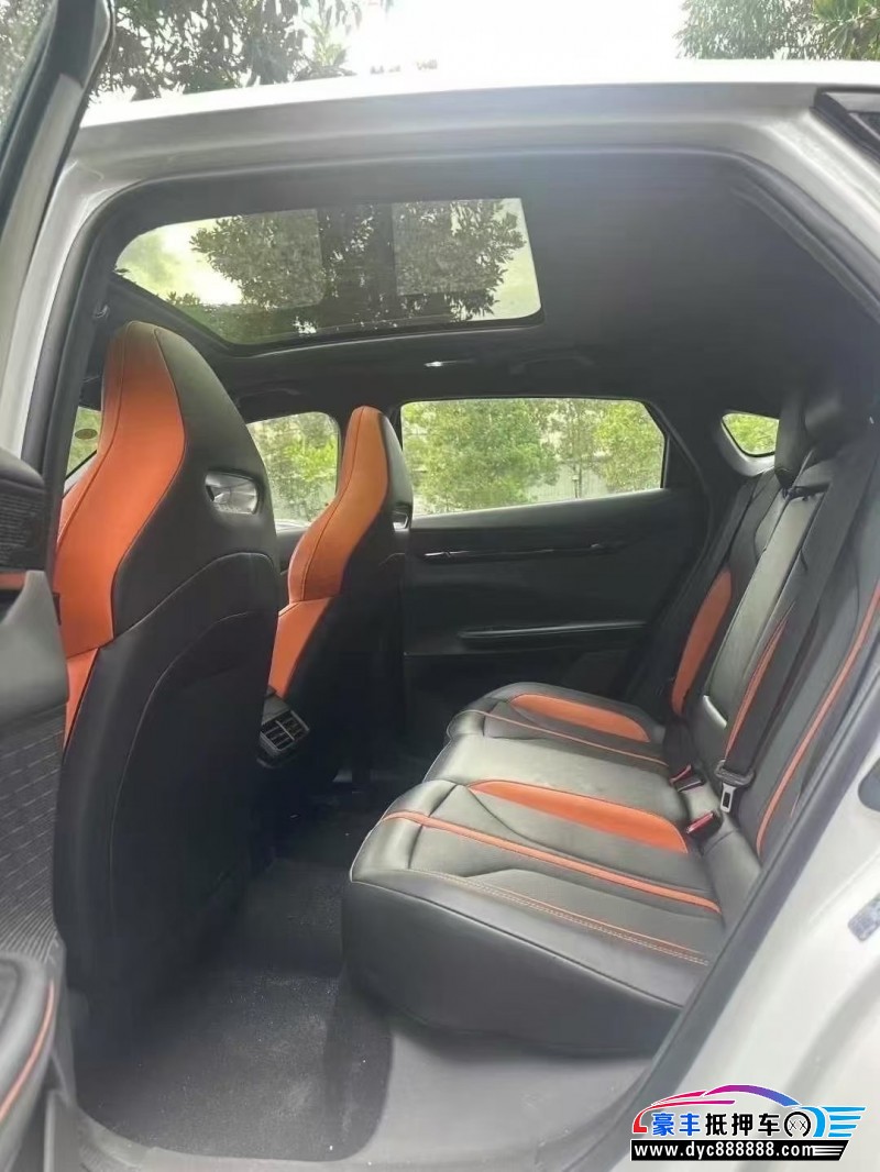 25年长安长安UNI轿车抵押车出售