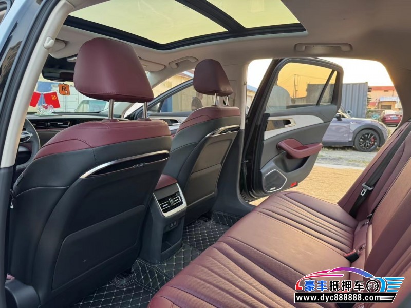 25年红旗H5轿车抵押车出售