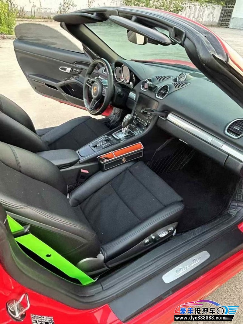 17年保时捷Boxster轿车抵押车出售