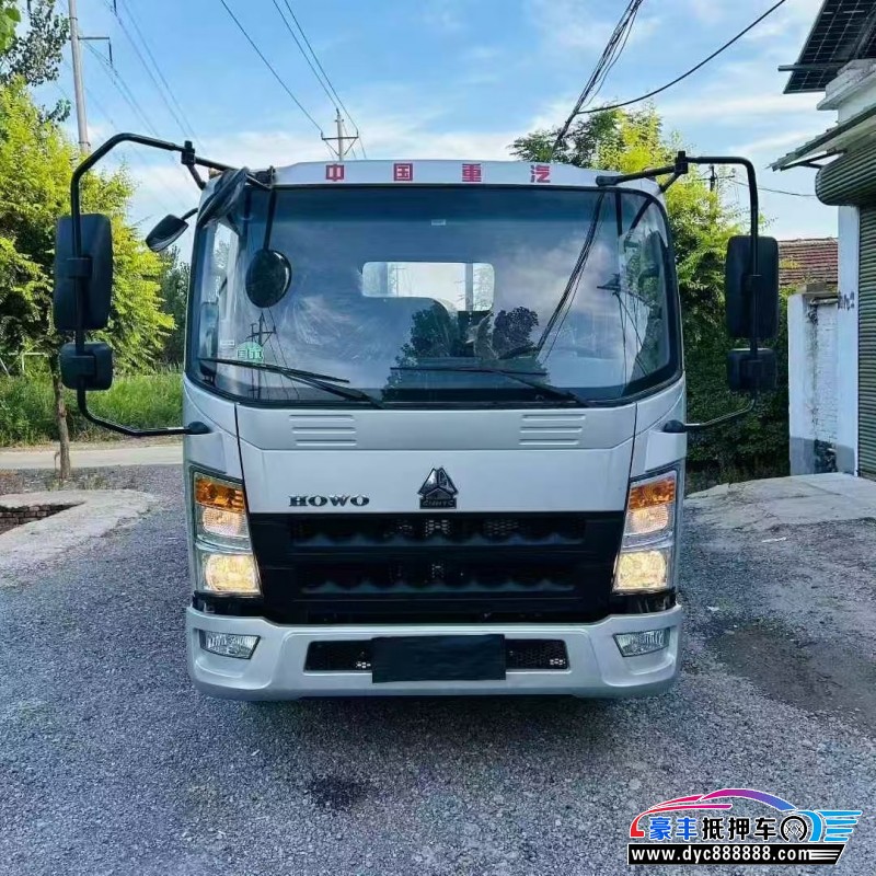 25年重汽豪沃轿车抵押车出售